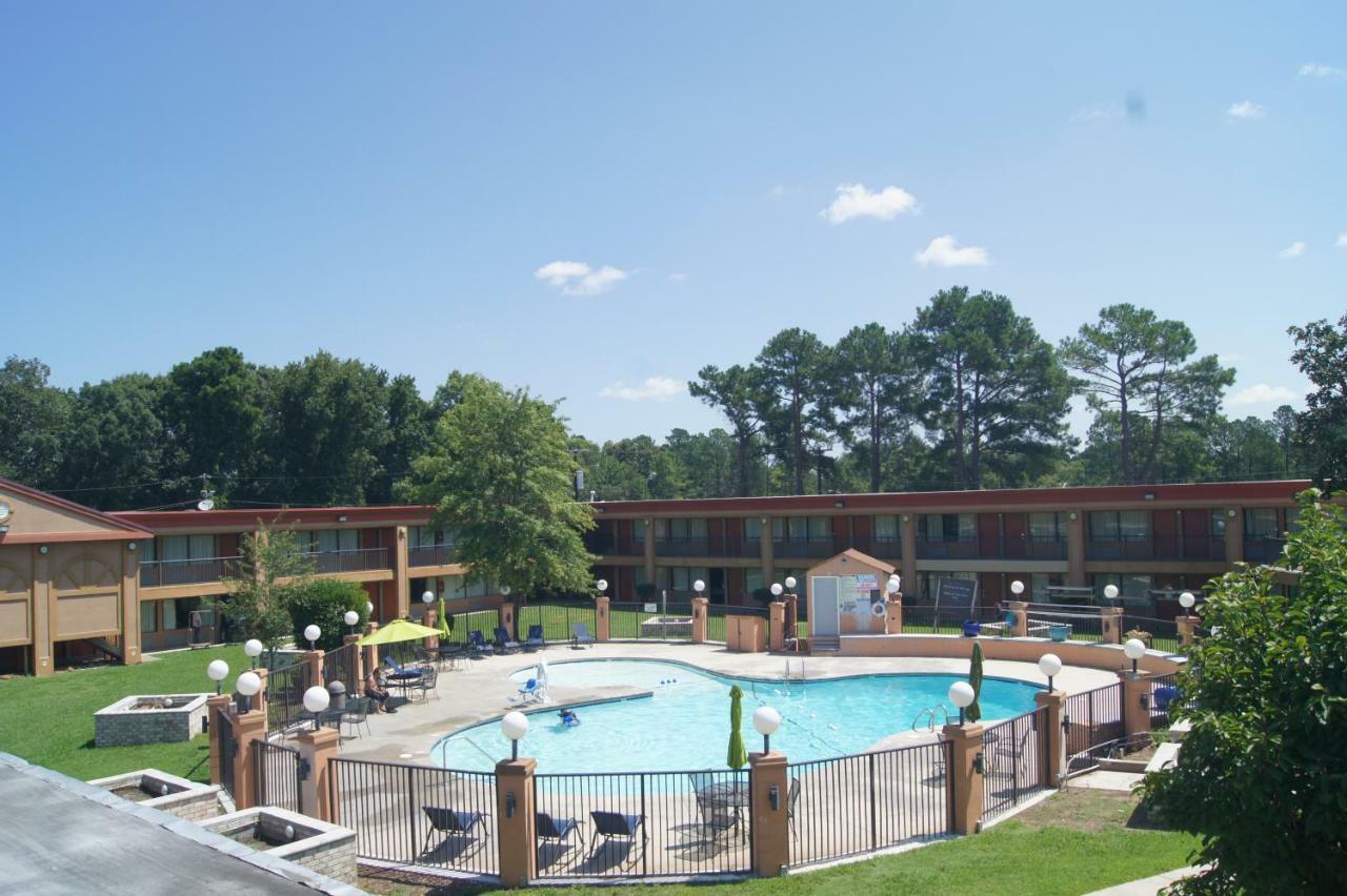 Days Inn By Wyndham Durham/Near Duke University Eksteriør bilde